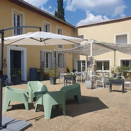 Отель Le Mas Des Quintrands Manosque - Motel De Charme